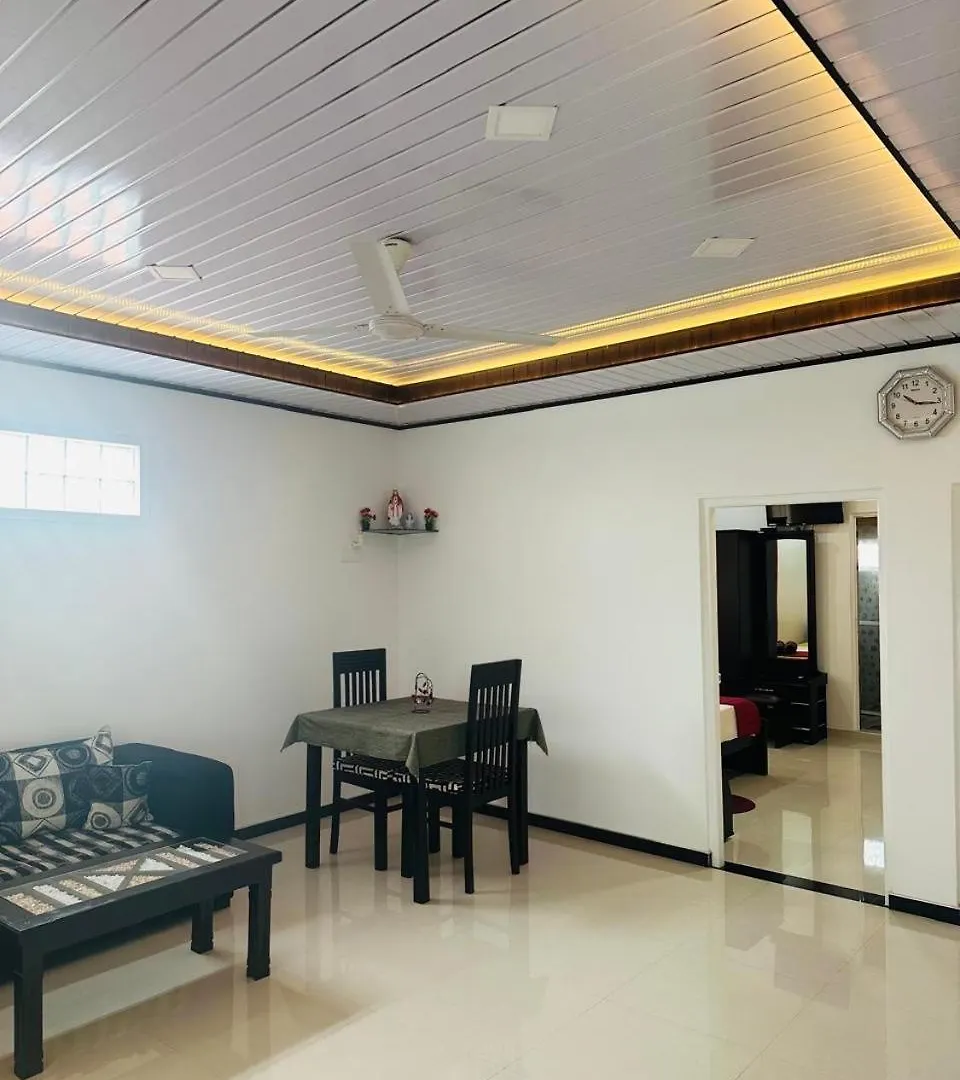 Funwhales Rest House Negombo Sri Lanka